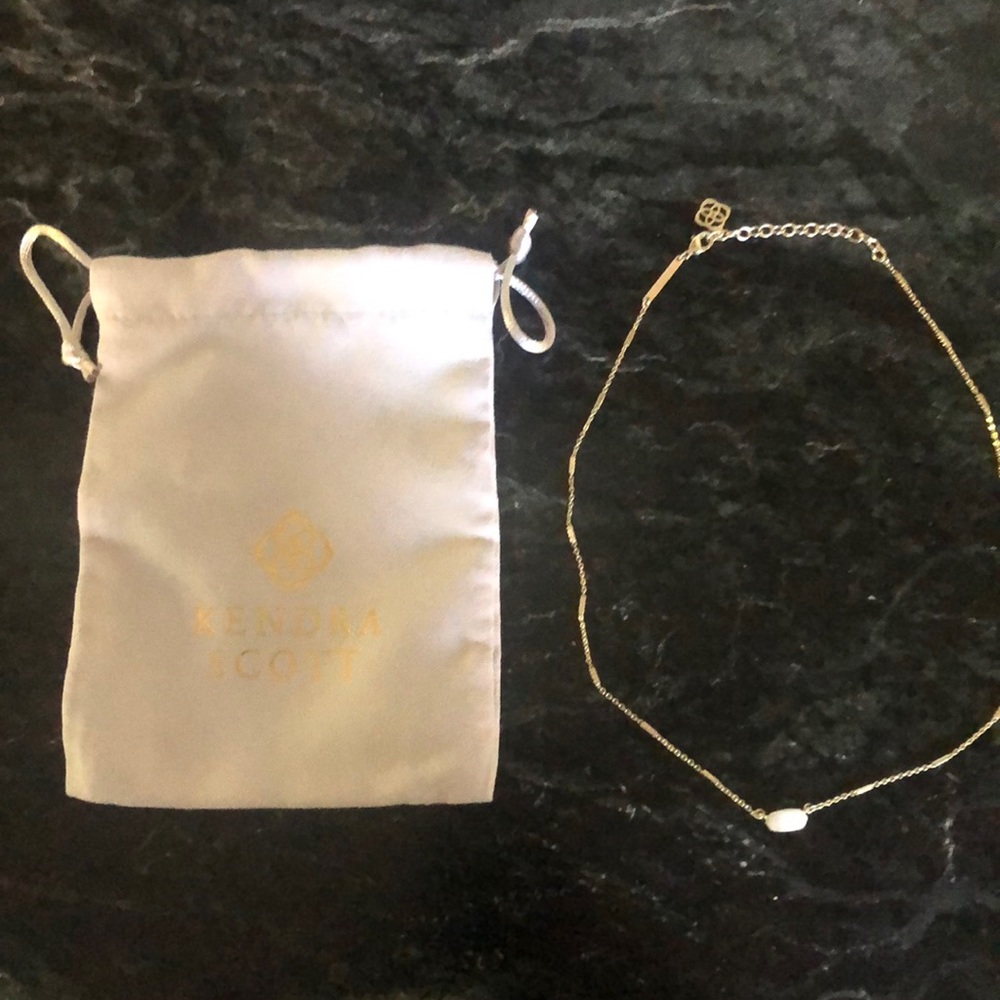 Kendra Scott gold necklace